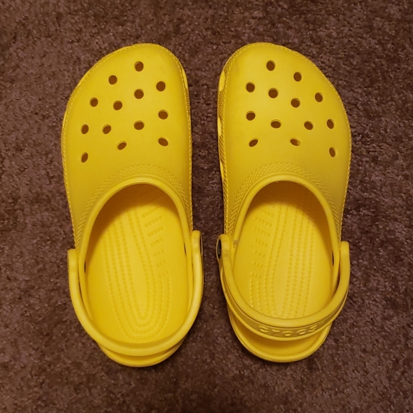 lemon yellow crocs